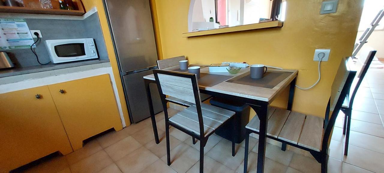 Le Barcares Logement Climatise Pour 6 Personnes, Draps Et Serviettes Non Fournis Air-Conditioned Accommodation For 6 People, Sheets And Towels Not Provided Alojamiento Con Aire Acondicionado Para 6 Personas, Sabanas Y Toallas No Incluidas المظهر الخارجي الصورة