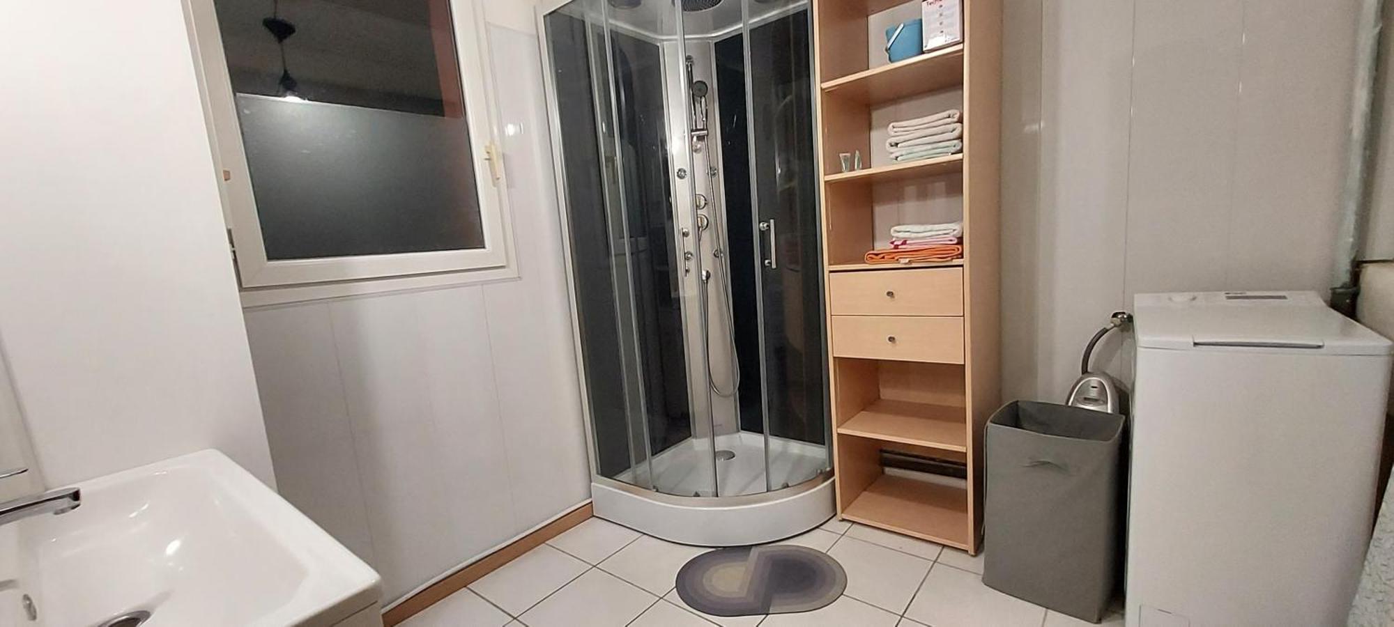 Le Barcares Logement Climatise Pour 6 Personnes, Draps Et Serviettes Non Fournis Air-Conditioned Accommodation For 6 People, Sheets And Towels Not Provided Alojamiento Con Aire Acondicionado Para 6 Personas, Sabanas Y Toallas No Incluidas المظهر الخارجي الصورة